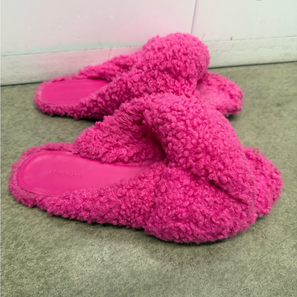 BALENCIAGA Drapy Faux Shearling Sandals - Hot Pink - Picture 3 of 7
